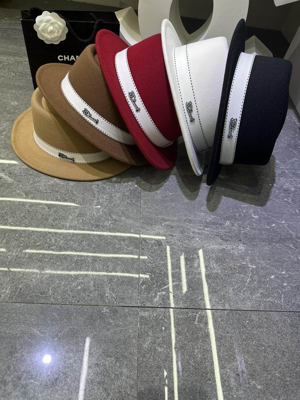 Chanel top hat dx211